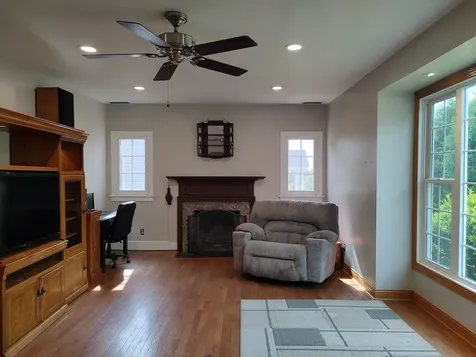 915 Julien Street Belvidere IL 61008