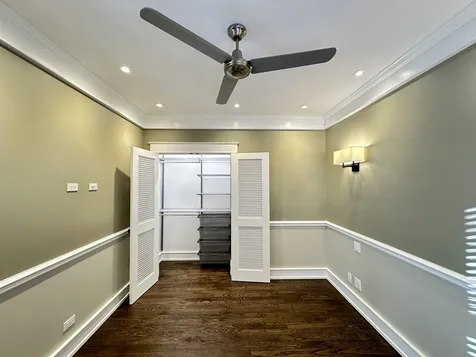1406 West Cornelia Avenue Chicago IL 60657