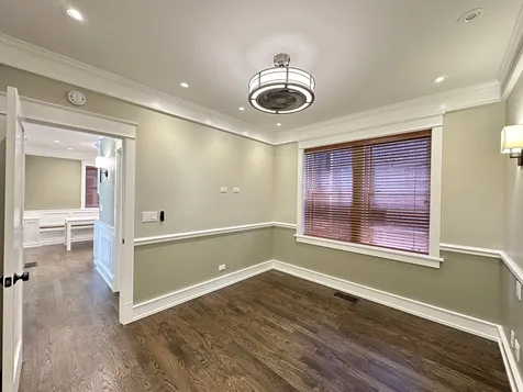 1406 West Cornelia Avenue Chicago IL 60657