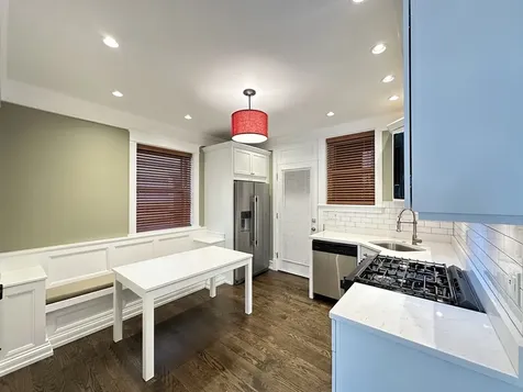 1406 West Cornelia Avenue Chicago IL 60657