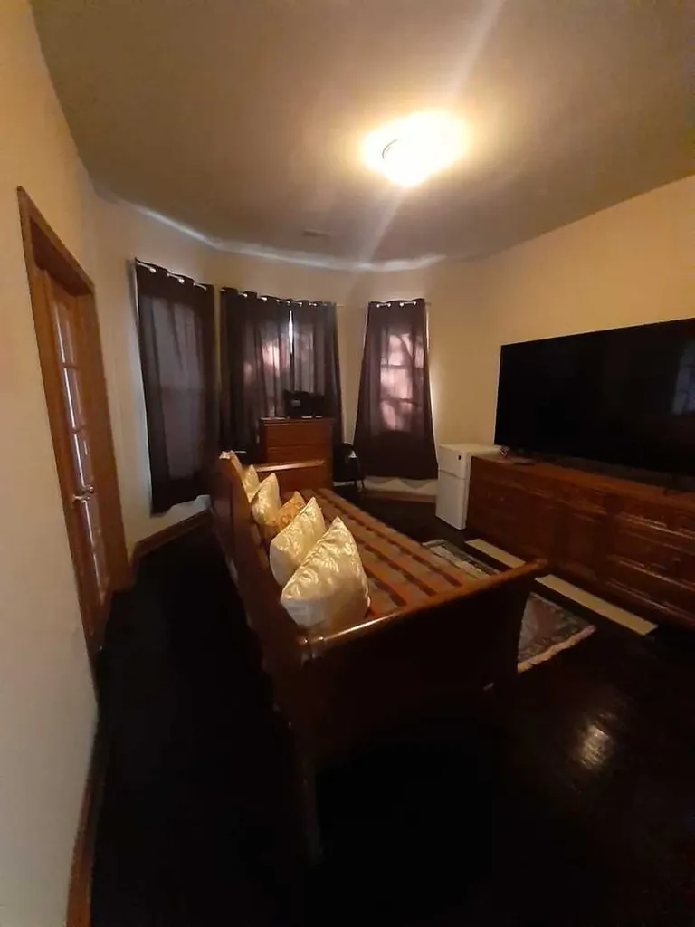 5514 South Winchester Avenue Chicago IL 60636