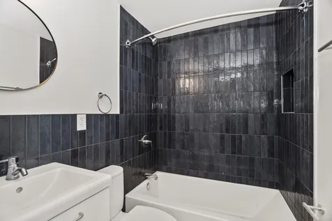 2028 North Oakley Avenue Chicago IL 60647