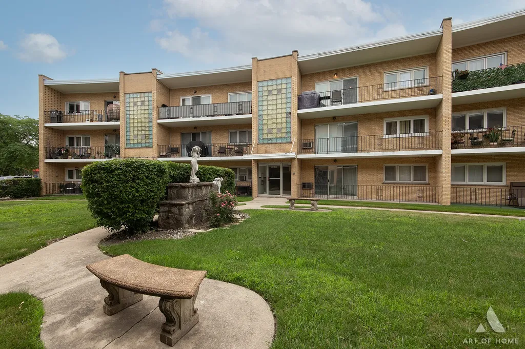 10316 South Pulaski Road Oak Lawn IL 60453