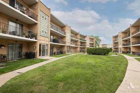 10316 South Pulaski Road Oak Lawn IL 60453