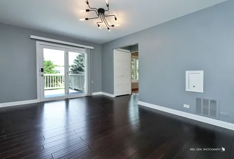 1000 East Ardyce Lane Mount Prospect IL 60056