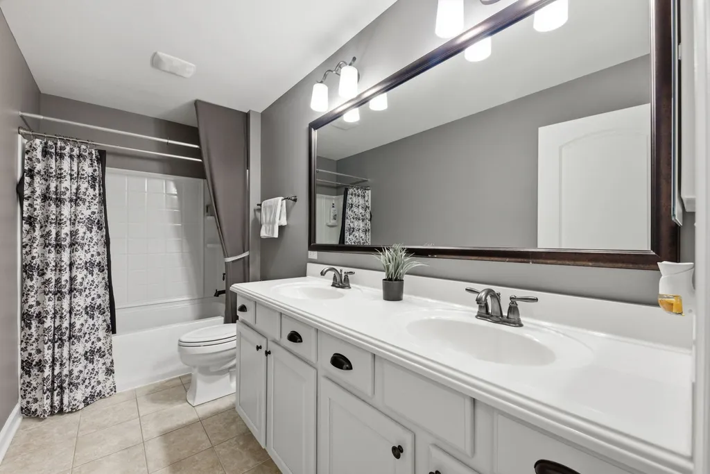 14924 South Case Street Plainfield IL 60544