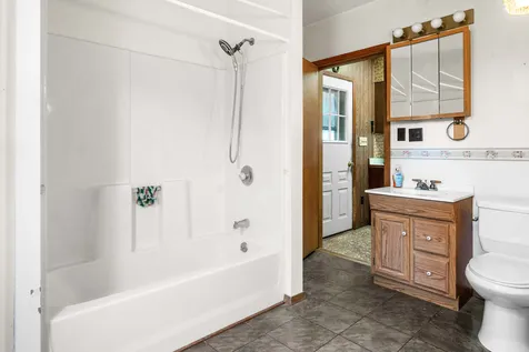 708 North Mill Street Leroy IL 61752