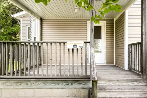 708 North Mill Street Leroy IL 61752