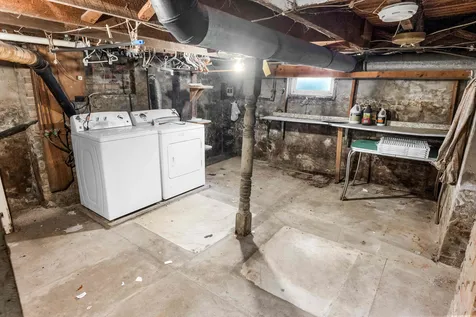 708 North Mill Street Leroy IL 61752