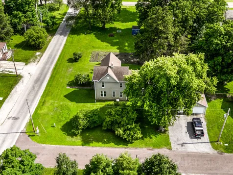 708 North Mill Street Leroy IL 61752