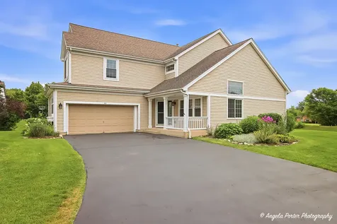 331 Hampton Court Crystal Lake IL 60012