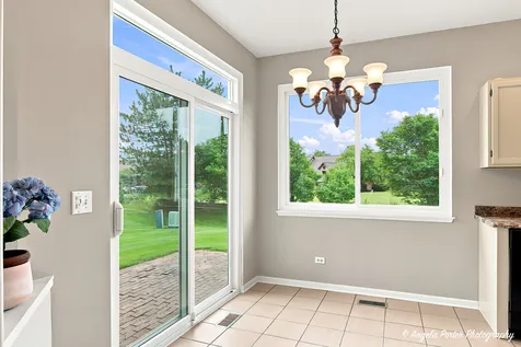 331 Hampton Court Crystal Lake IL 60012