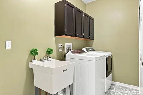 331 Hampton Court Crystal Lake IL 60012