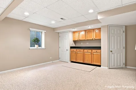 331 Hampton Court Crystal Lake IL 60012