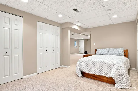 331 Hampton Court Crystal Lake IL 60012