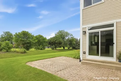 331 Hampton Court Crystal Lake IL 60012