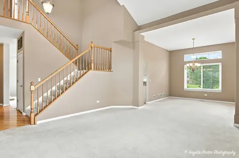 331 Hampton Court Crystal Lake IL 60012