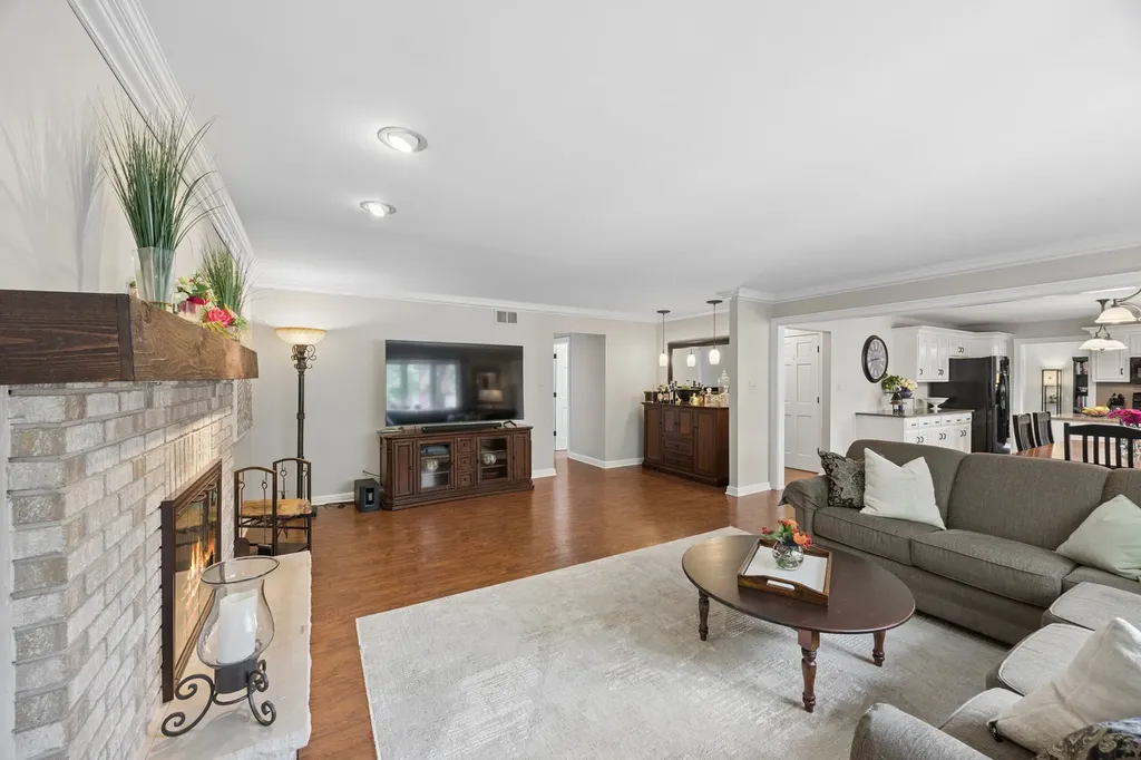 15518 Harbor Town Drive Orland Park IL 60462