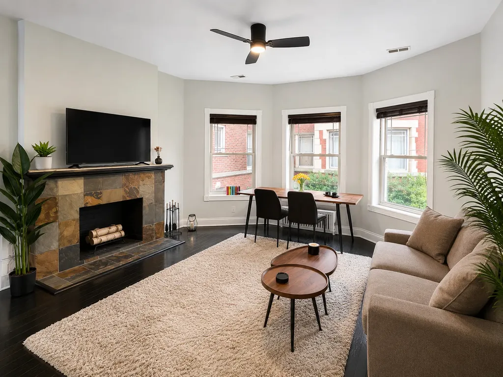 6814 North Ashland Boulevard Chicago IL 60626