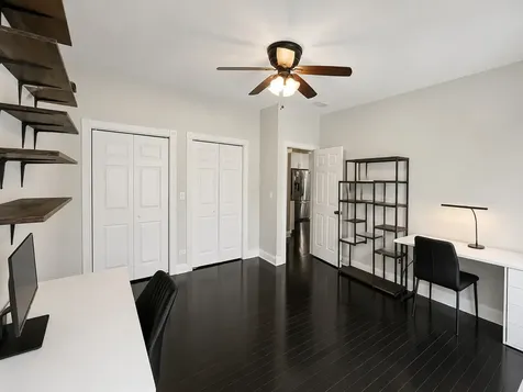 6814 North Ashland Boulevard Chicago IL 60626