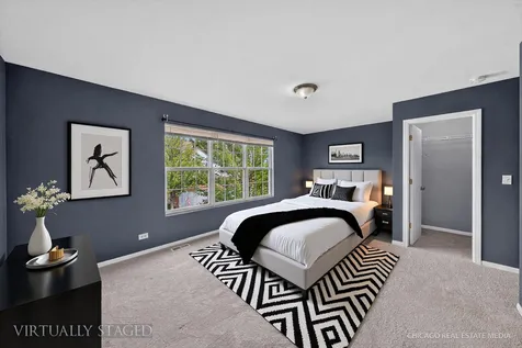 1286 West Black Wolf Road Round Lake IL 60073
