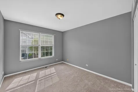 1286 West Black Wolf Road Round Lake IL 60073