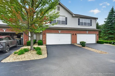 1286 West Black Wolf Road Round Lake IL 60073