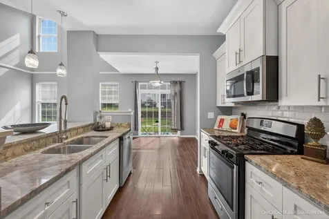 1286 West Black Wolf Road Round Lake IL 60073