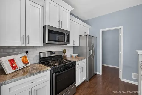 1286 West Black Wolf Road Round Lake IL 60073