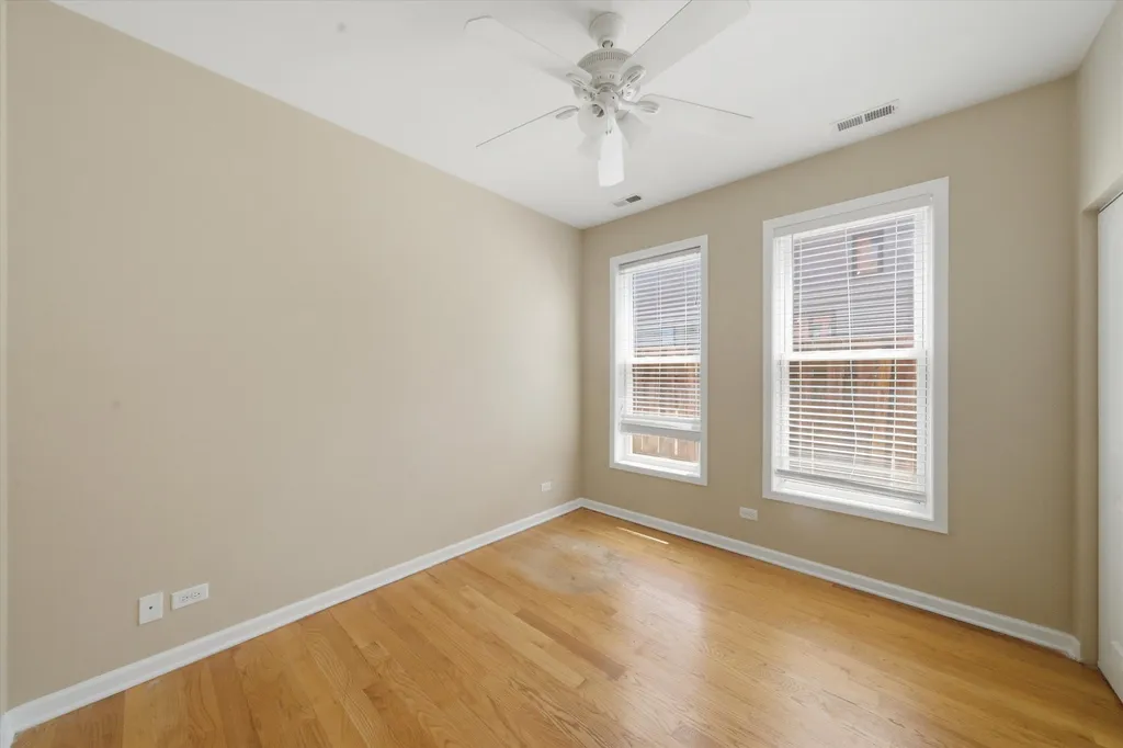 4921 South King Drive Chicago IL 60615