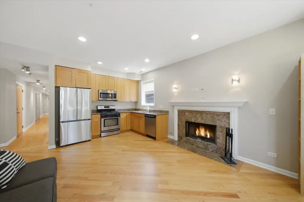 4921 South King Drive Chicago IL 60615