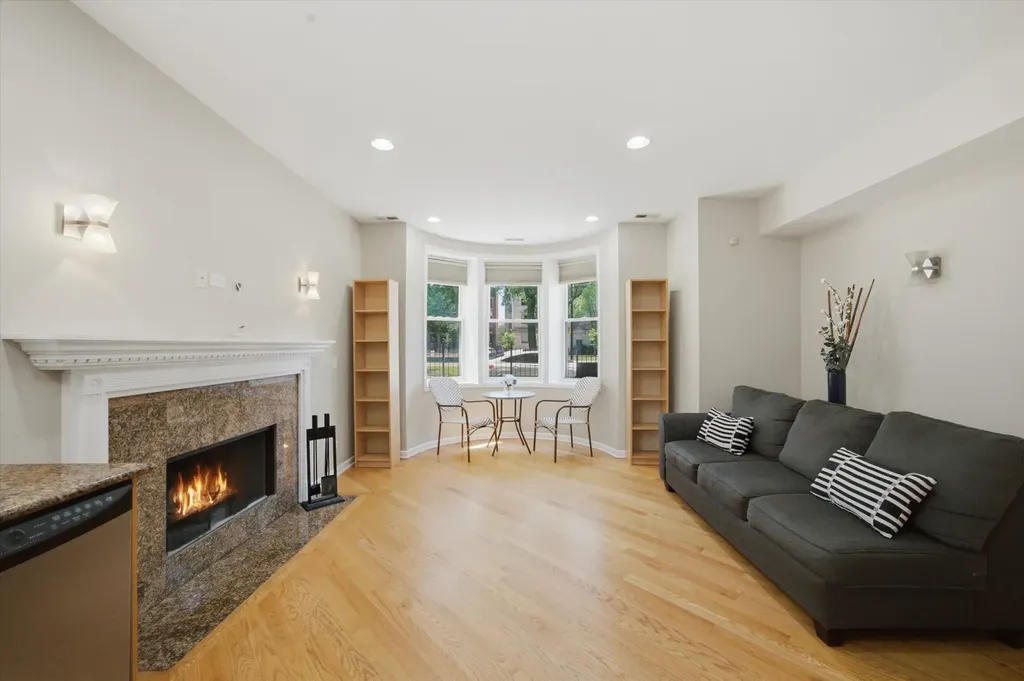 4921 South King Drive Chicago IL 60615