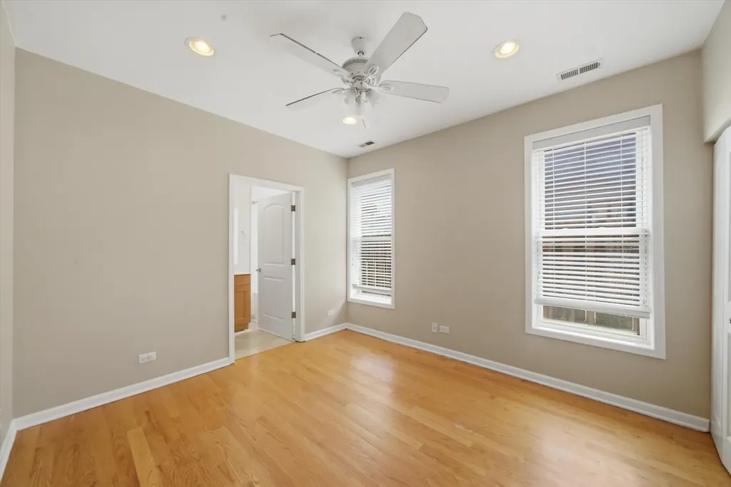 4921 South King Drive Chicago IL 60615