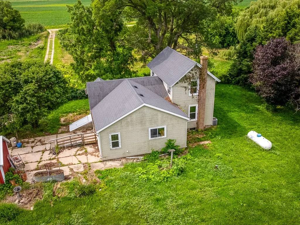 9836 East Maize Road Ridott IL 61067