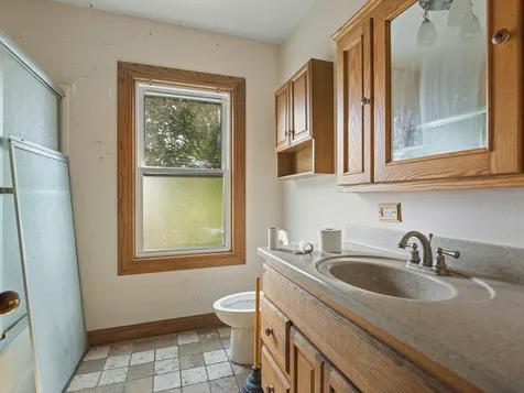 9836 East Maize Road Ridott IL 61067
