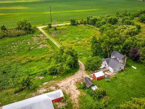 9836 East Maize Road Ridott IL 61067