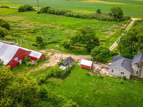 9836 East Maize Road Ridott IL 61067