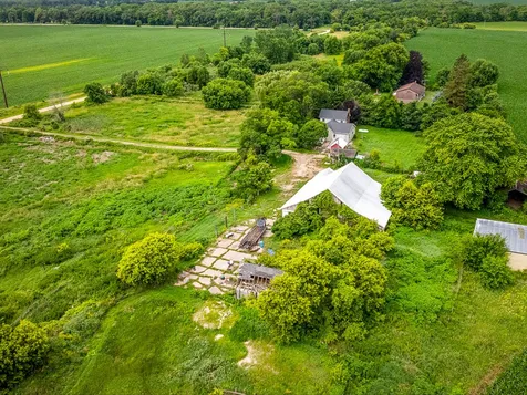 9836 East Maize Road Ridott IL 61067
