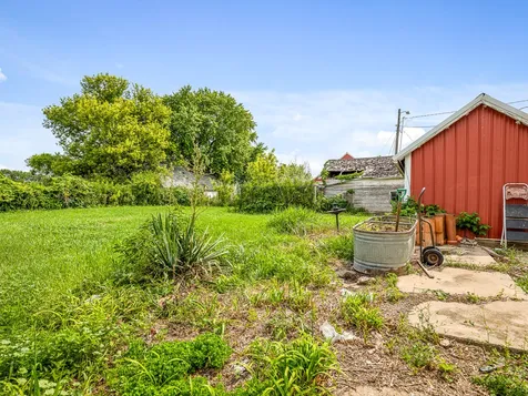 9836 East Maize Road Ridott IL 61067