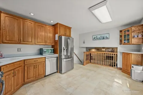 163 South Circle Avenue Bloomingdale IL 60108