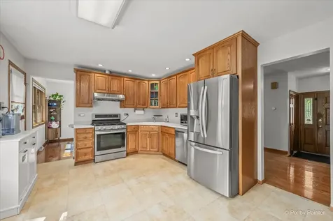 163 South Circle Avenue Bloomingdale IL 60108