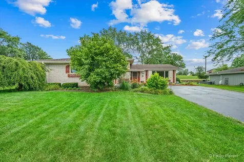 163 South Circle Avenue Bloomingdale IL 60108