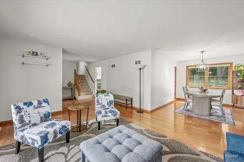 163 South Circle Avenue Bloomingdale IL 60108