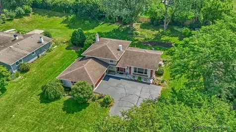 163 South Circle Avenue Bloomingdale IL 60108