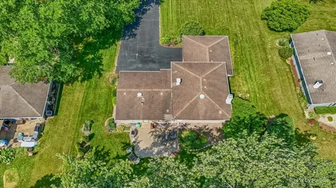 163 South Circle Avenue Bloomingdale IL 60108