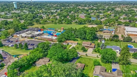 163 South Circle Avenue Bloomingdale IL 60108