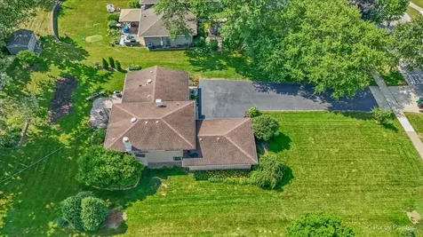 163 South Circle Avenue Bloomingdale IL 60108