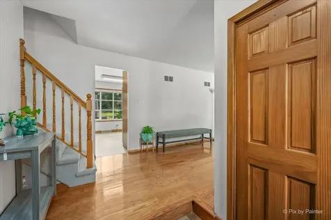 163 South Circle Avenue Bloomingdale IL 60108