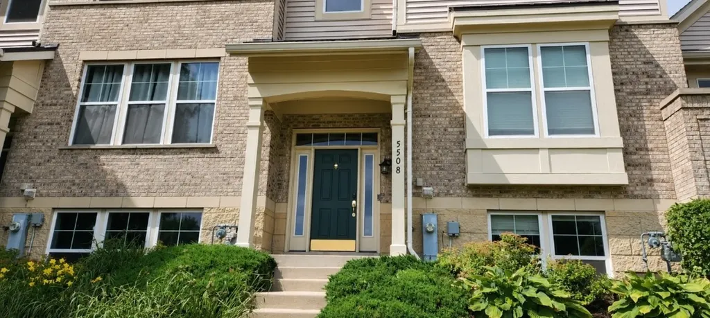 5508 Cambridge Way Hanover Park IL 60133