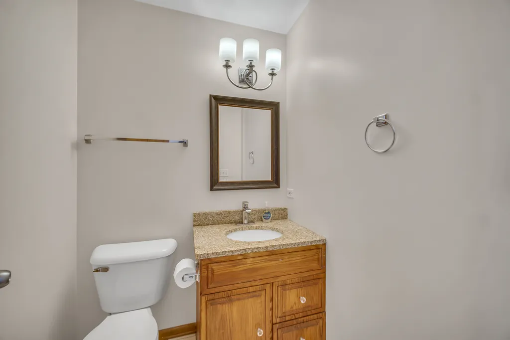 8885 Dryden Street Woodridge IL 60517